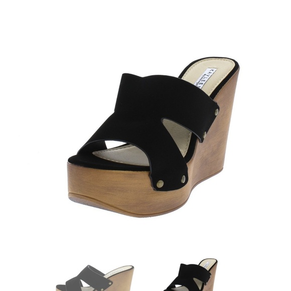 LAST 1! HOST PICK!🎉 Black Faux Suede Wedges - Picture 3 of 7
